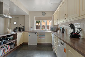 Photo 16- click for photo gallery